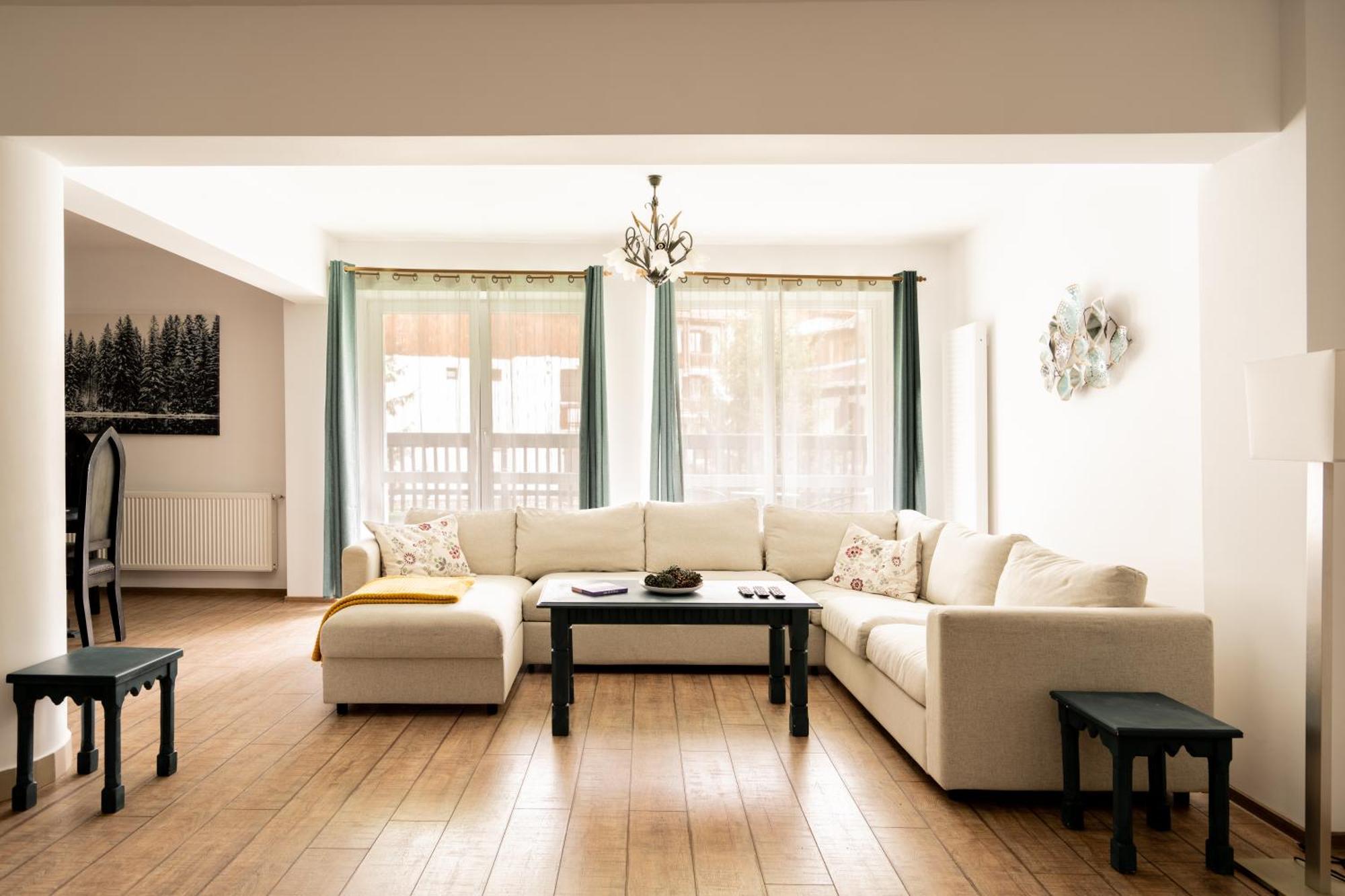 Dinvis Apartments 波亚纳布拉索夫 外观 照片