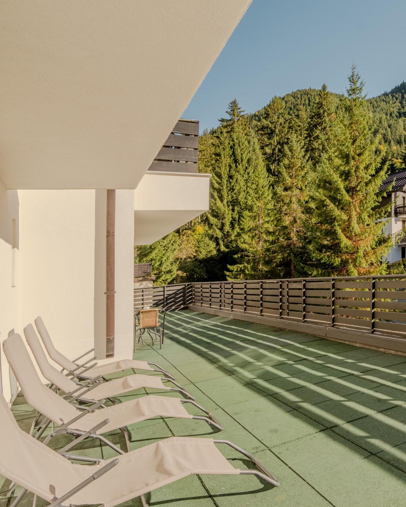 Dinvis Apartments 波亚纳布拉索夫 外观 照片